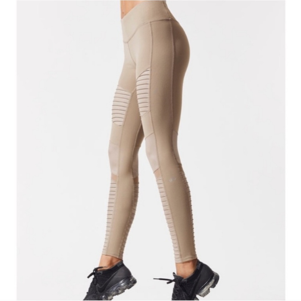 ALO Yoga Moto Leggings Glossy Gravel (Tan/Dark Tan) Size Small